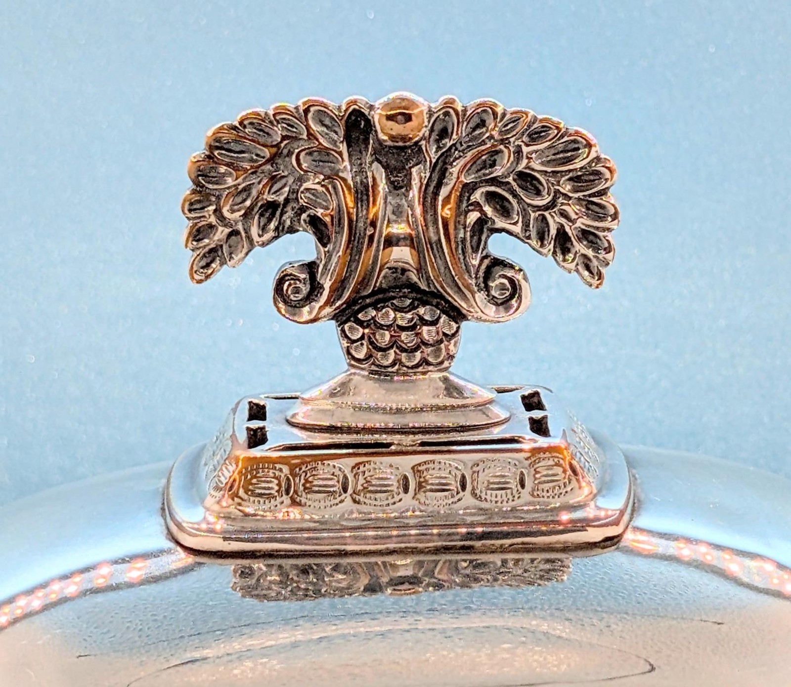 Victorian Antique Sheffield Silver Plate Tea Urn Samovar Hot Water Urn