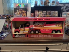Buddy L Advance Auto Parts 1995 Limited Edition Stock Car Hauler 1:8 Scale