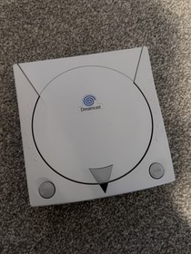 Sega Dreamcast Console PAL &ndash; Boxed with Manuals Mint Condition With Accessories.
