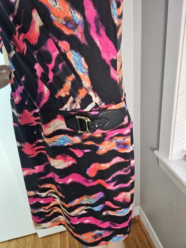 Cache Abito Multicolore Stampa Animalier Astratta Surplice con Bordo in Ecopelle... - Foto 4 di 19