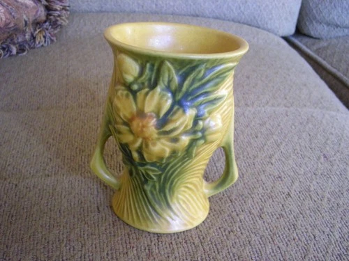 Nice Roseville Pottery "Peony" 57-4 Vase