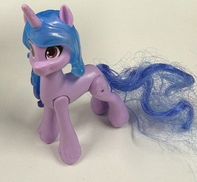 Izzy Moonbow 3  Moveable Figure - My Little Pony: A New Generation