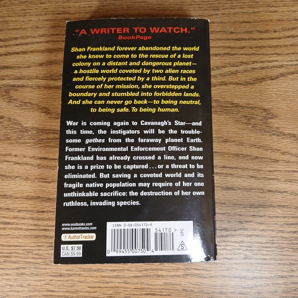 Crossing The Line By Karen Travis Mass Market Paperback Foto 2 de 4