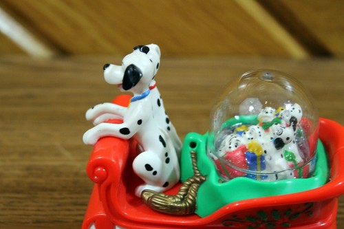 Disney 1996 McDonald's Happy Meal 101 Dalmatian Dog Sledding Snow Dome in Box - Picture 9 of 9