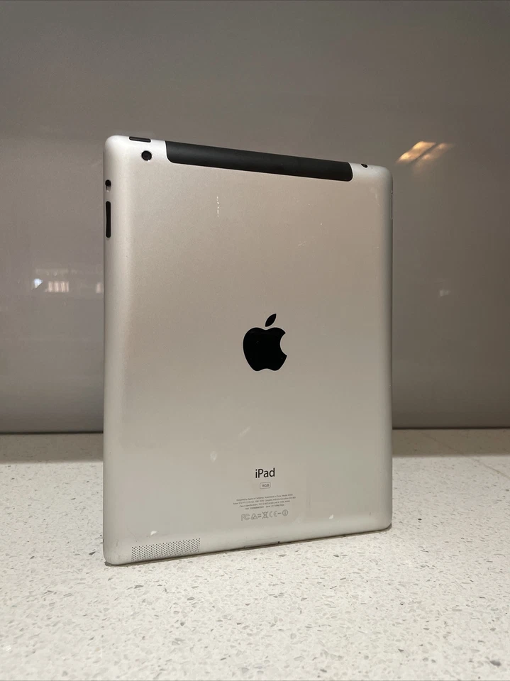 Apple iPad 3 A1430 - 16GB, Wi-Fi + 4G Cellular/ 9.7in - Black (AU Stock) #3 - Image 3 of 4