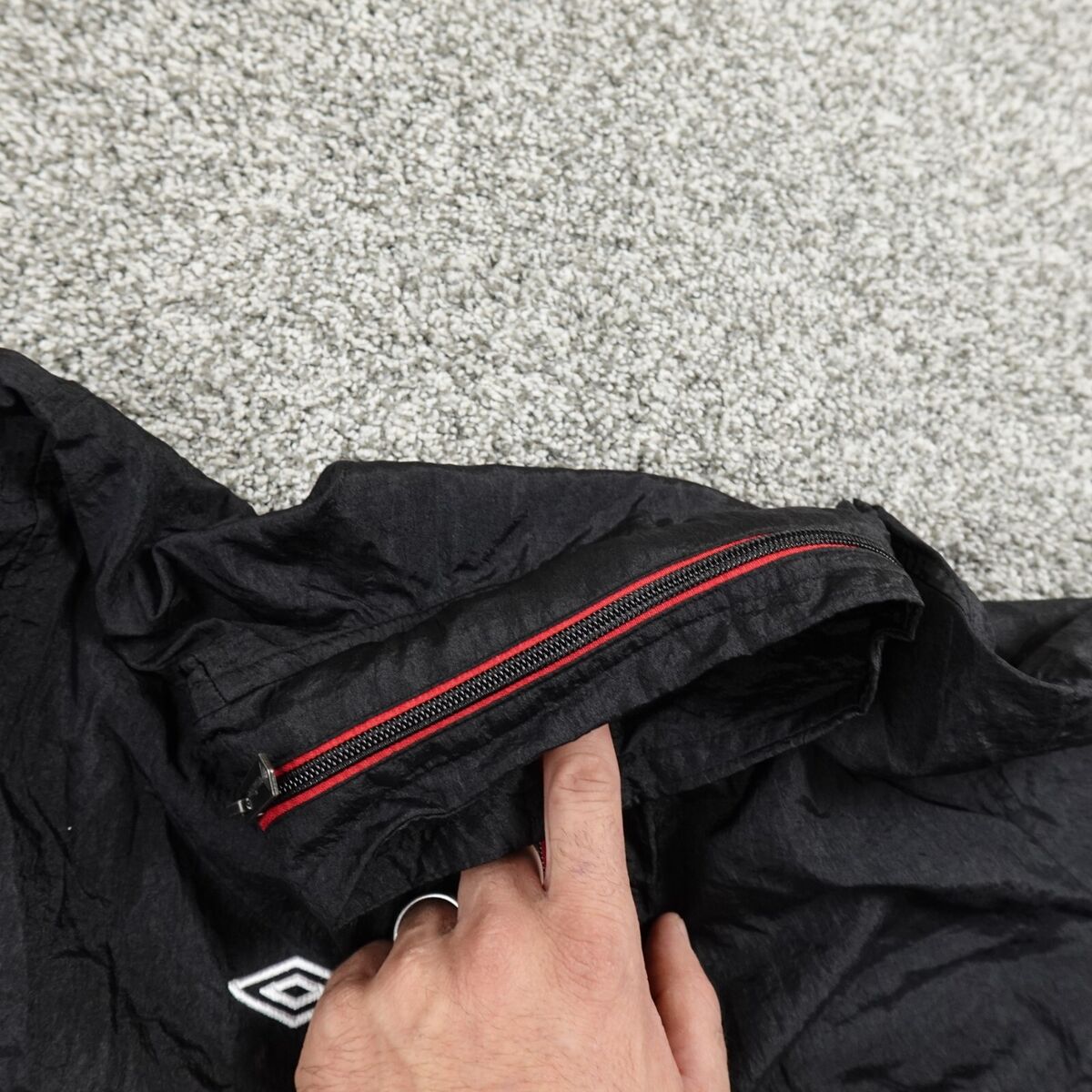 Umbro Jacket Mens Small Black Soccer Futbol Football Anorak Umbro Jacket Mens Small Black Soccer Futbol Football Anorak