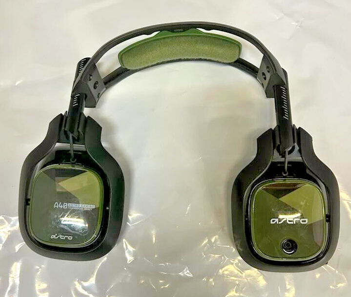 Astro Gaming A40 TR Wired Headset For Xbox One – Black/Olive, Includes Magnetic Covers Only (8/10 Condition)