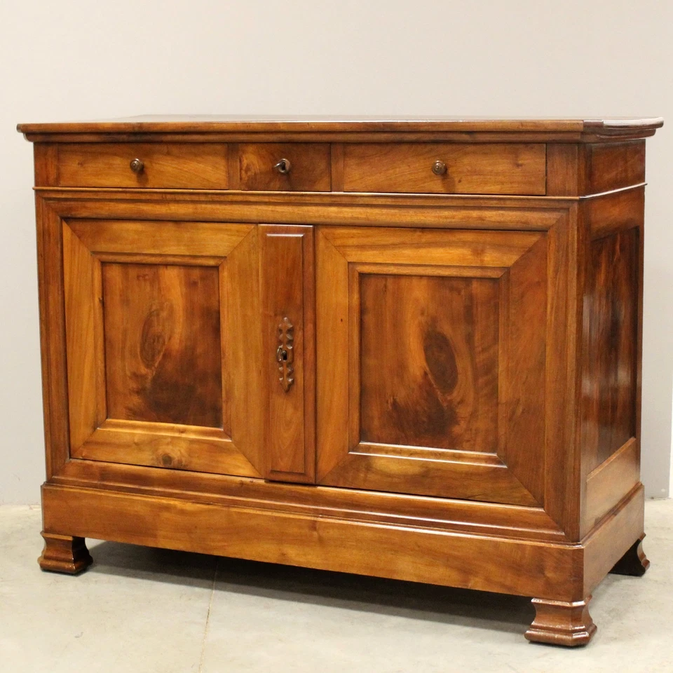 Buffet d'époque Louis Philippe - en noyer - 19ème siècle  - Photo 1/4