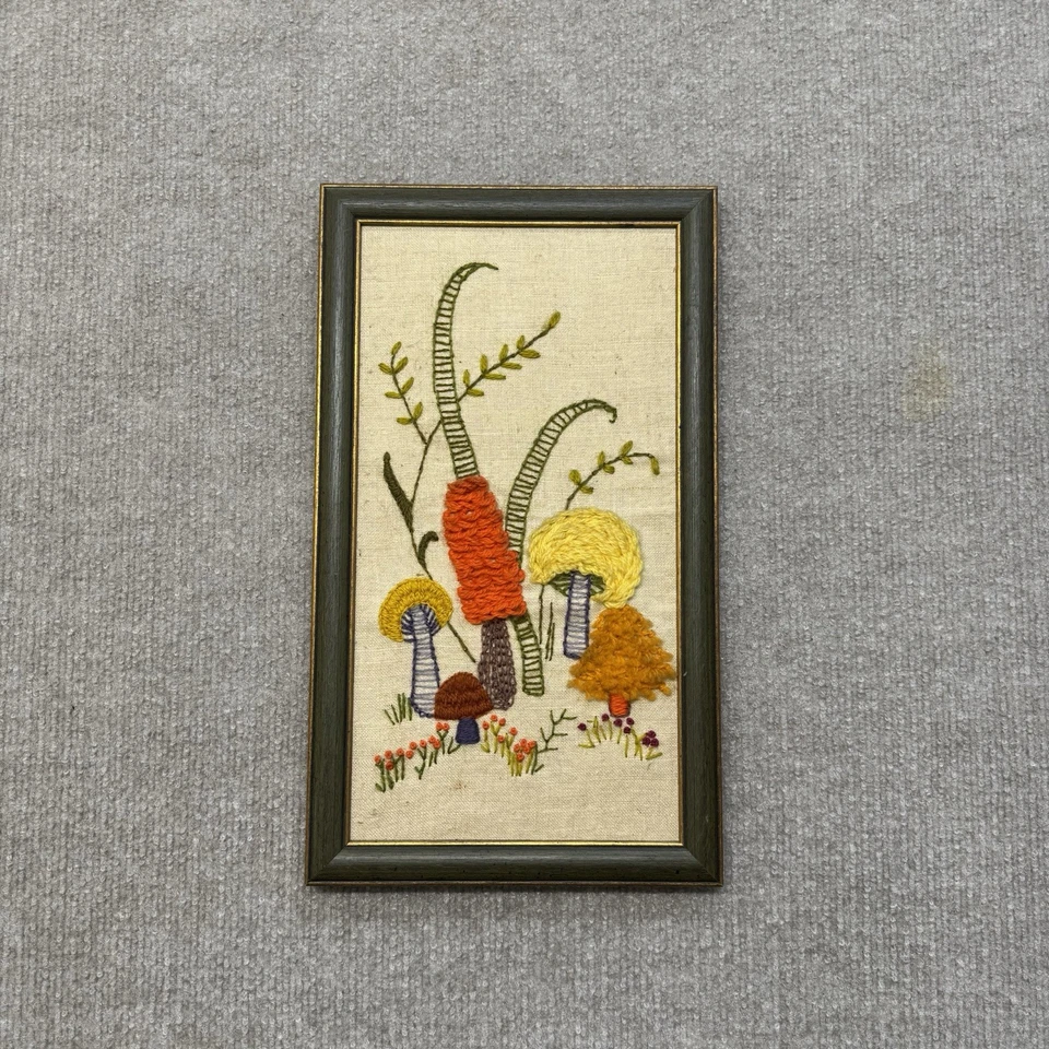 Arte de pared hippie boho vintage de hilo crewel de setas bordado años 70 hecho a mano Foto 2 de 4