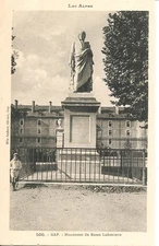 France-Les Alpes- Gap- Monument du baron Ladoucette.  Vintage Post card