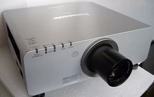 Panasonic Pt-dz680ls 1-chip Dlp Silver (pt-dz680uls) + Lens Et-dle450 Bundel