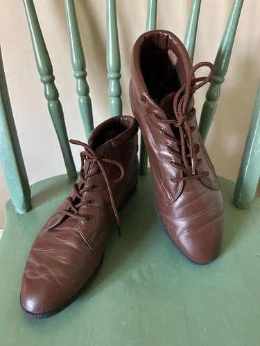 Capezio Leather Women's Lace-Up Ankle Boots 1980's Size 8.5