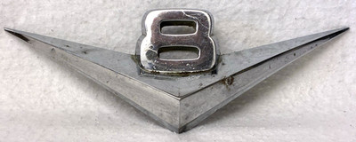 ORIGINAL 57 FORD F100 F250 V8 EMBLEM,FRONT,GRILL,CENTER,HOOD?BAAK-8259-A,TRUCK:)