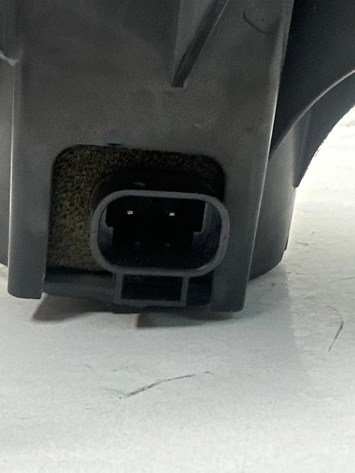 Motor soplador Chevrolet Silverado 2500 2003 a 2007 CA atornillado estilo OEM 88986838 Foto 3 de 4