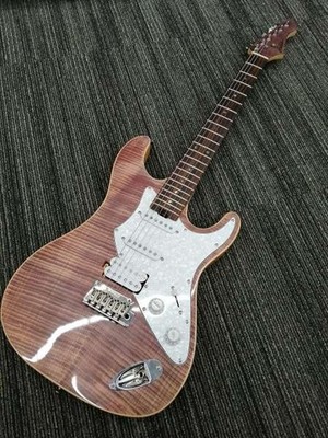 ARIA PROII 714-AE200 deformed body