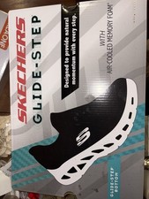 Skechers Glide -Step With Air Cooled Memory Foam size 10 Men