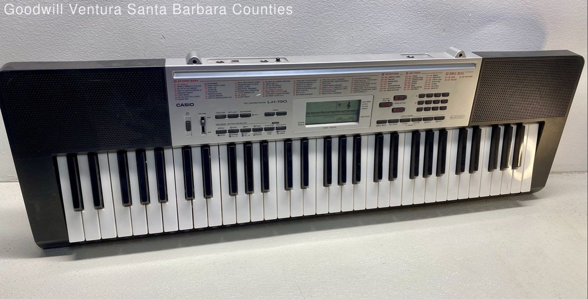 Casio LK-190 Light Up Electronic Keyboard 61-Key -Tested