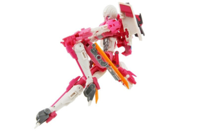 New Transformable Toys MMC R-08 IDW Azalea Action Figure