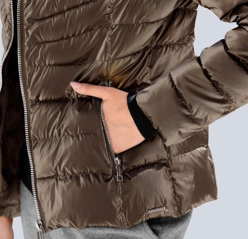 ALBA MODA Dame Steppjacke kurz cognac-glänzend Kapuze wattiert Größe 34 NEU HA21 - Bild 3 von 3