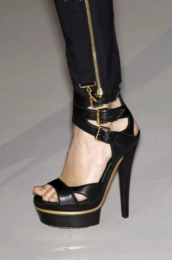 GUCCI Iman Sandal S/S 2009 by Frida Giannini -size 40 EU - Photo 1/4