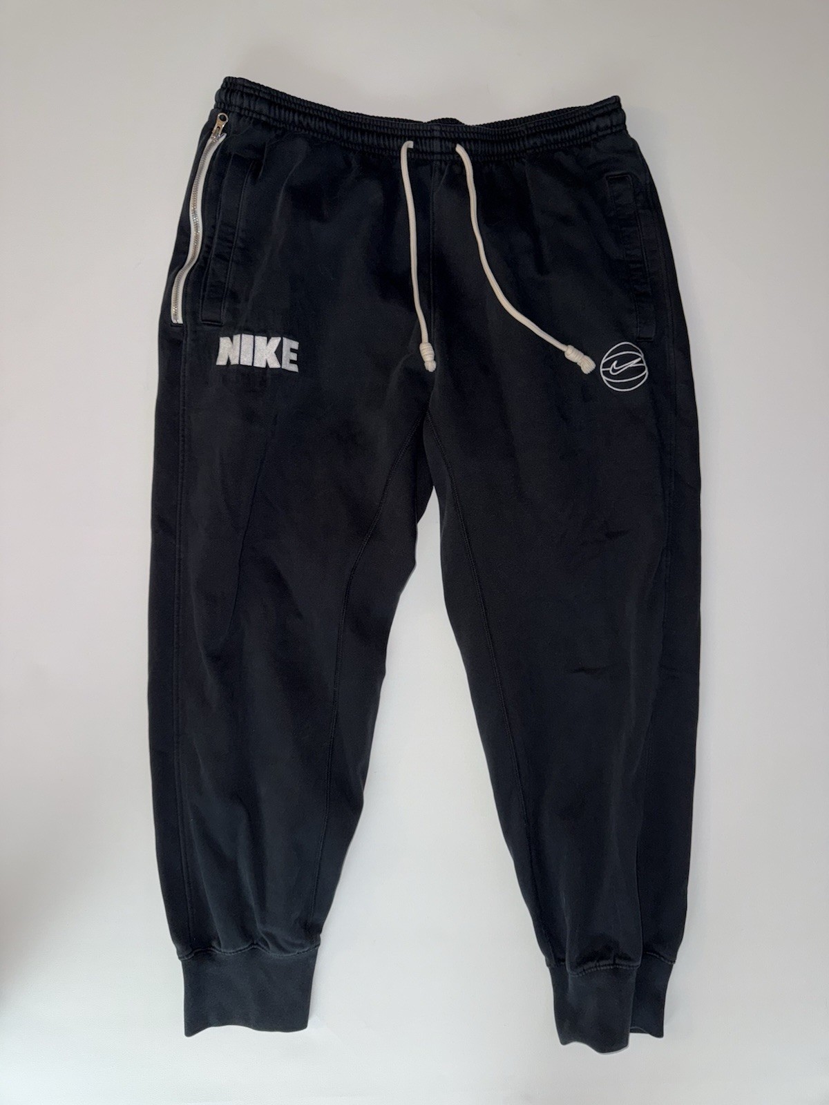 ALTRA Nike Pantaloni da Basket Uomo Dri FIT Edizione Standard con Polsini FB7117 010 Taglia XL