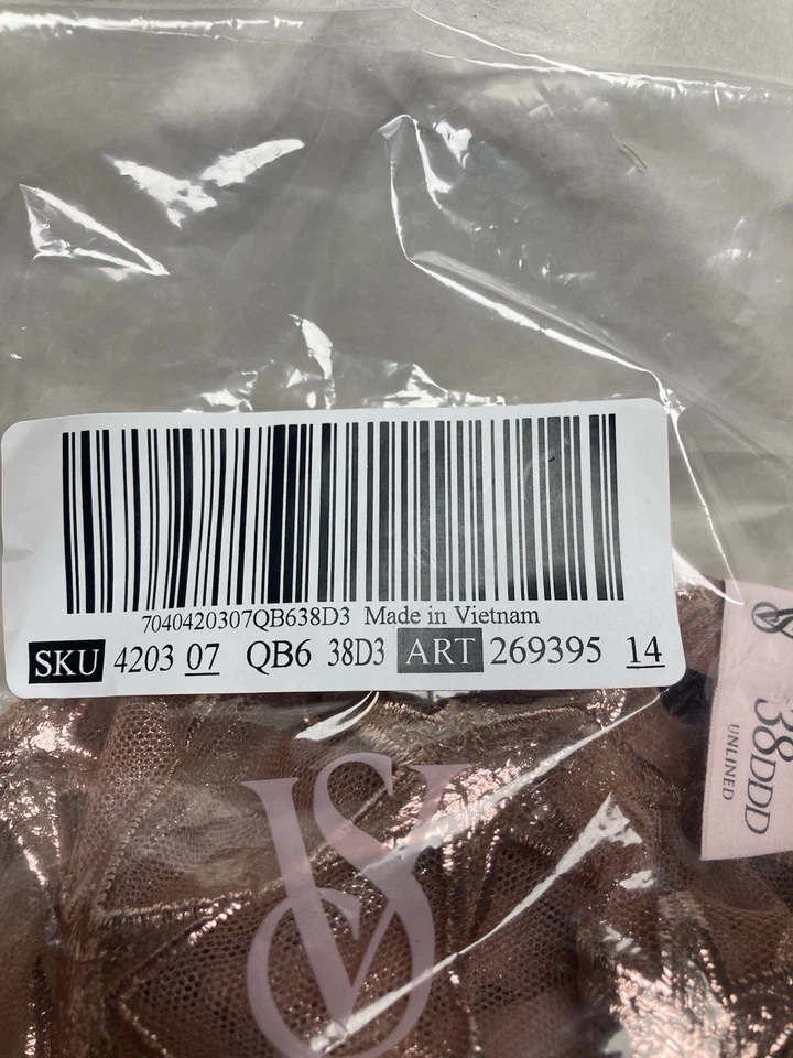 Sujetador Victoria's Secret Sin Forro Corte Bajo Demi Con Estrella Talla 38 DDD Foto 2 de 4