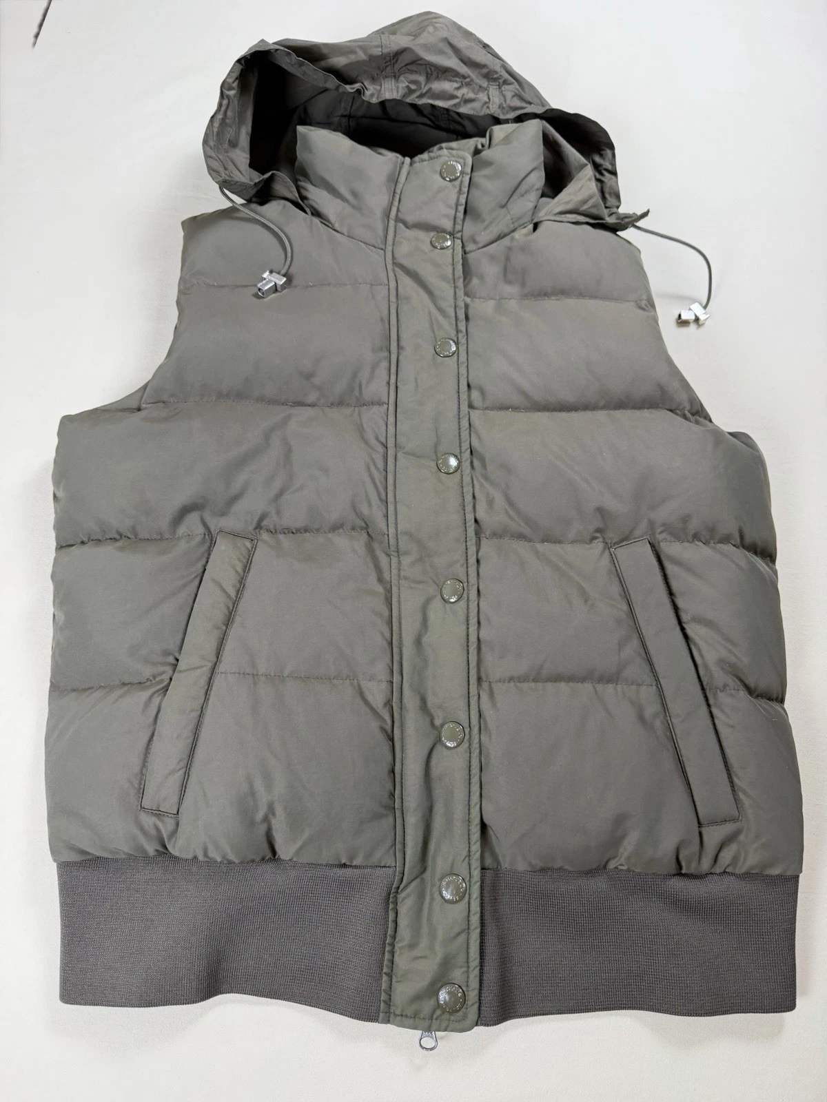 VTG Banana Republic Men’s Size Large Olive Green Rollaway Hood Down Vest *Read