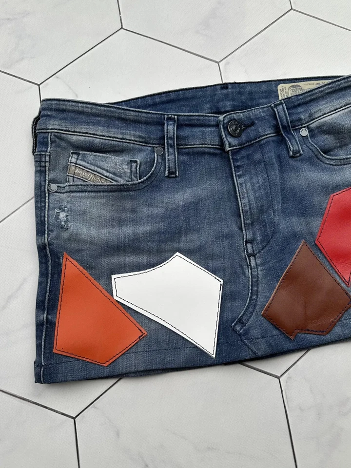 Minifalda Diesel vintage con detalles de cuero para mujer talla 29 Foto 2 de 4