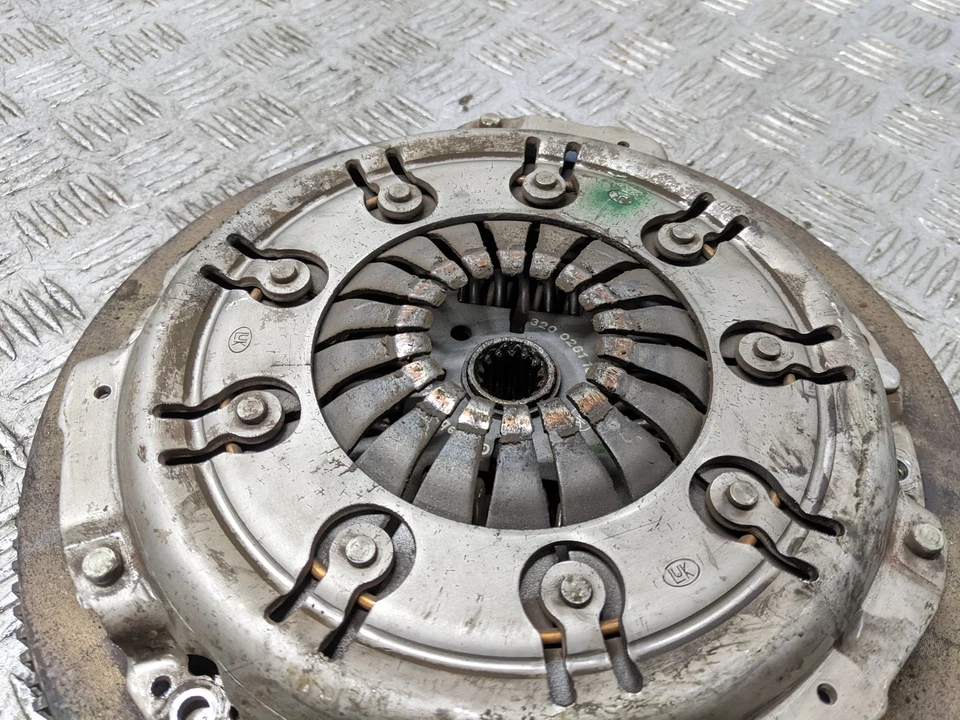 VAUXHALL CORSA SXI A/C MK3 2007 CLUTCH KIT - Image 2 of 4