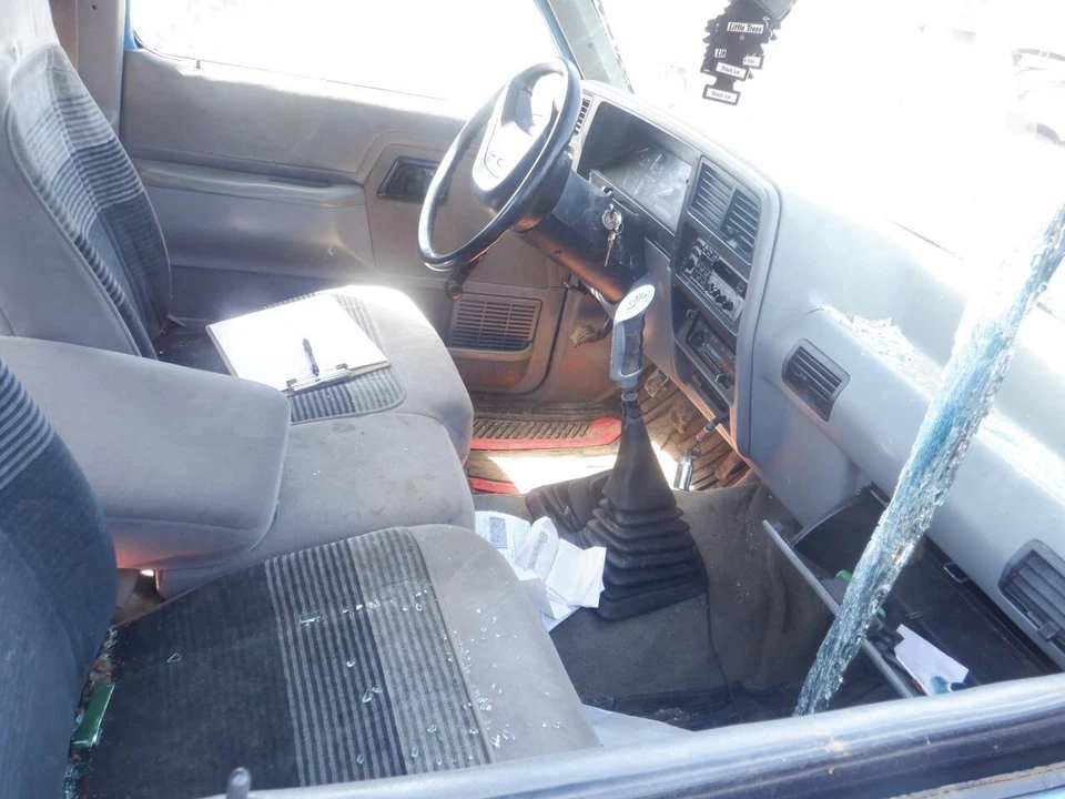 Cilindro mestre de freio usado serve: 1992 Ford Ranger grau A - Imagem 4 de 4