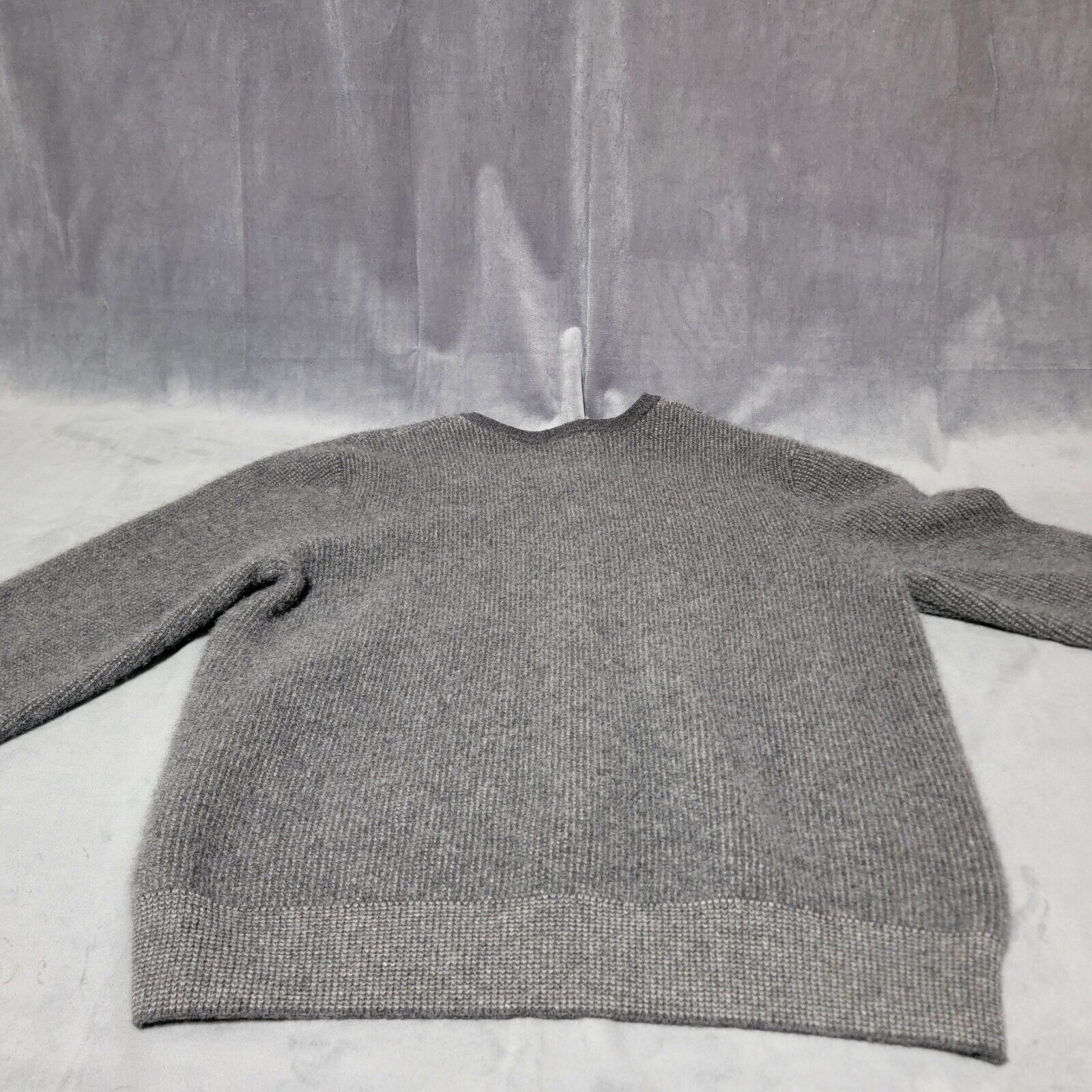 Hart Schaffner Marx Gray Diamond Cashmere Sweater… - image 2