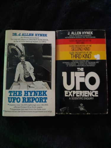 J Allen Hynek Report dell 3rd mar 78 & UFO Experience ballantine 5th oct 77 PB - Afbeelding 1 van 5