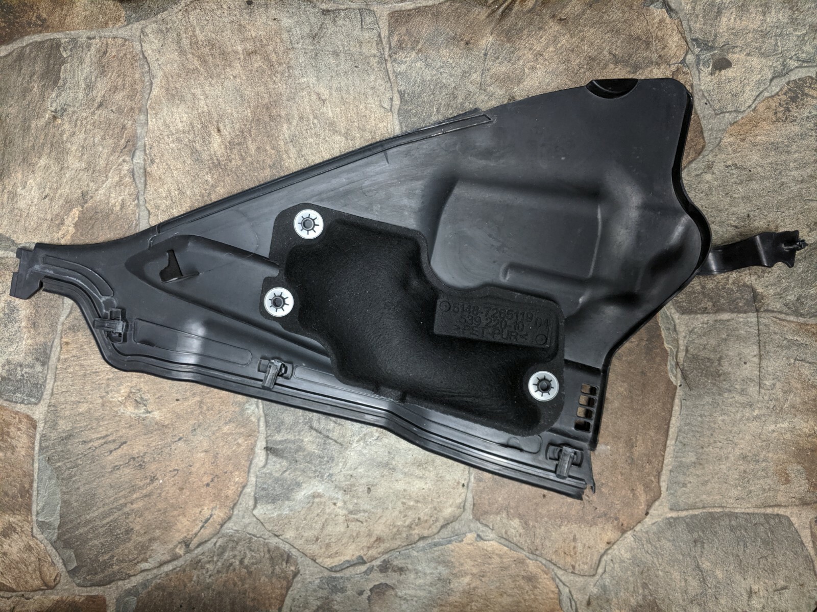 2012 2016 BMW 328 XI F30 FRONT LEFT SIDE WINDSHIELD WIPER COWL TRIM