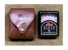 VERY VINTAGE SKAN EXPOSURE METER G-M LABORATORIES INC. CHICAGO WITH LEATHER CASE