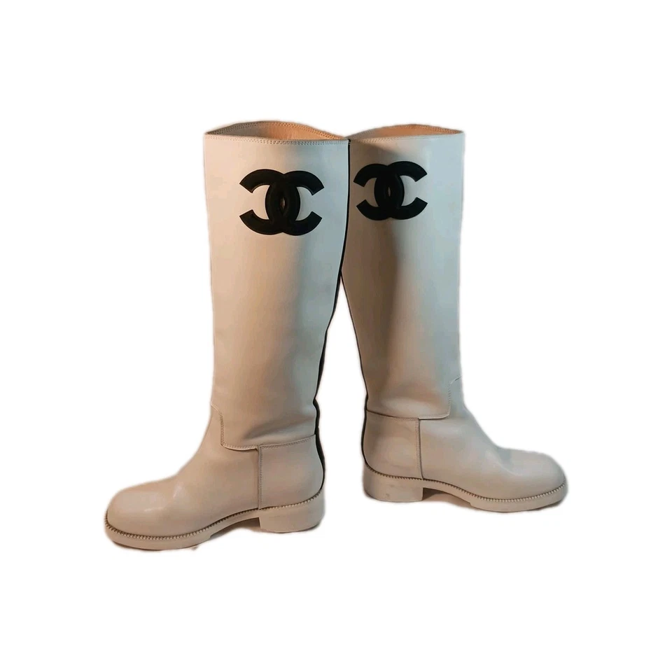 Botas Altas Chanel De Colección Talla 37 EU Cuero Rayas Logo CC Blancas ¡¡RARAS!!! Foto 3 de 4
