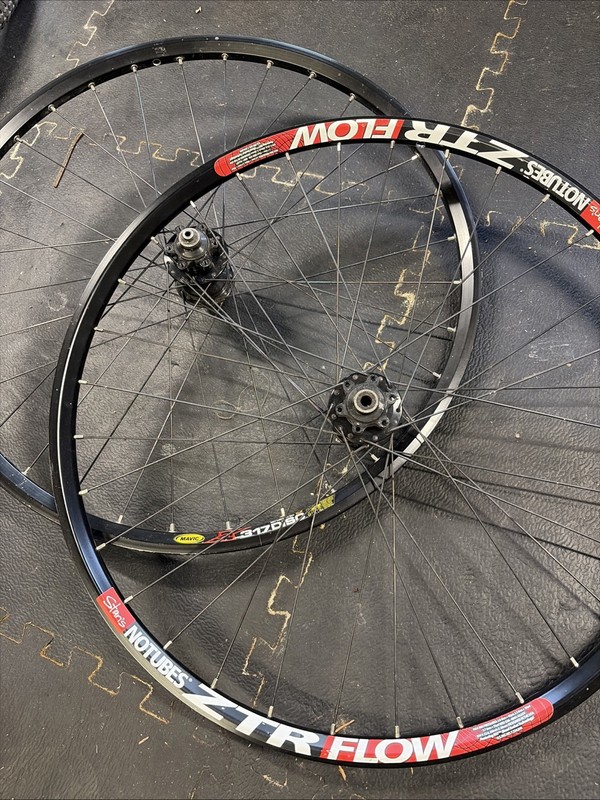 Hope/Mavic 26” Wheelset.
