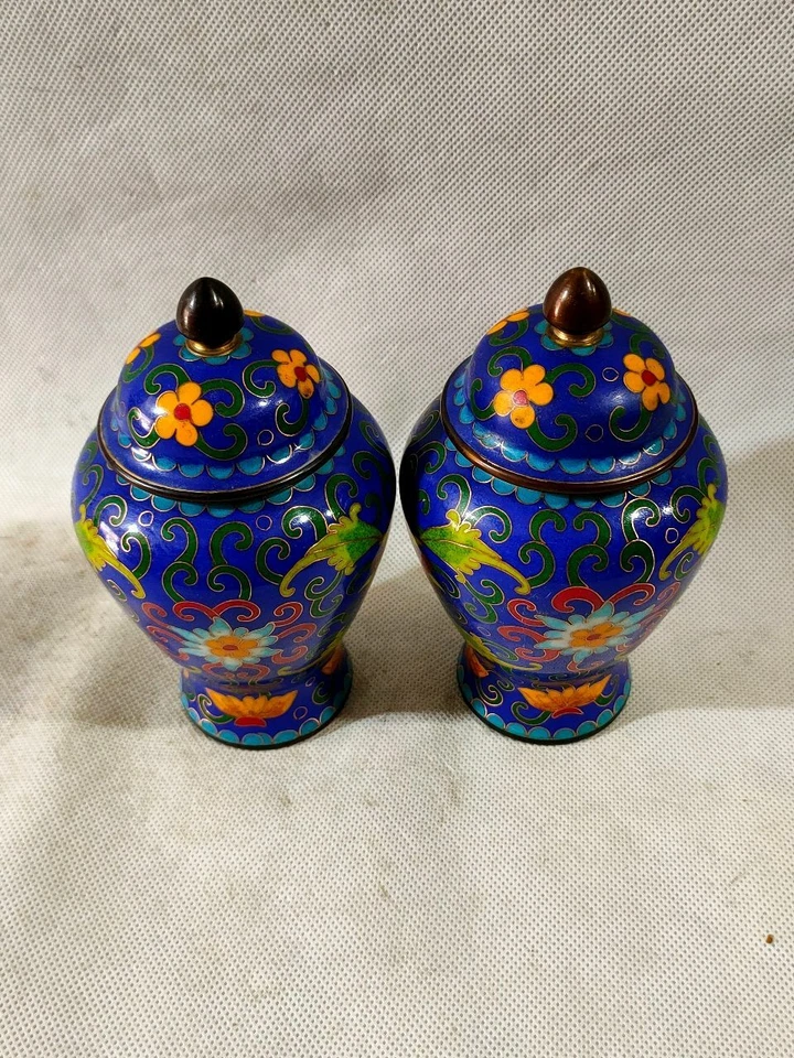 Exquisito par de macetas de cobre chino esmaltado Cloisonne hecho a mano 18599 Foto 2 de 4