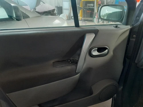 8200073231 Interior Light for RENAULT SCENIC II (JM) Emotion 2008 8247593 - Picture 10 of 10