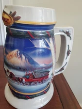 2000 Budweiser Beer Mug Stein Anheuser Busch Holiday in the Mountains CS416