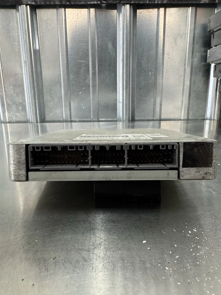 94-95 Toyota Pickup 3.0L 3VZ M/T 4x4 Engine Computer 89661-35870 ECM ECU PCM - Image 3 of 4