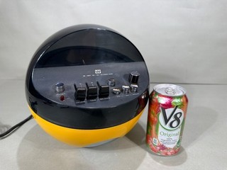 Vintage 1970s Weltron 2002 Space Age Round Sphere Orb Transistor Radio No Base