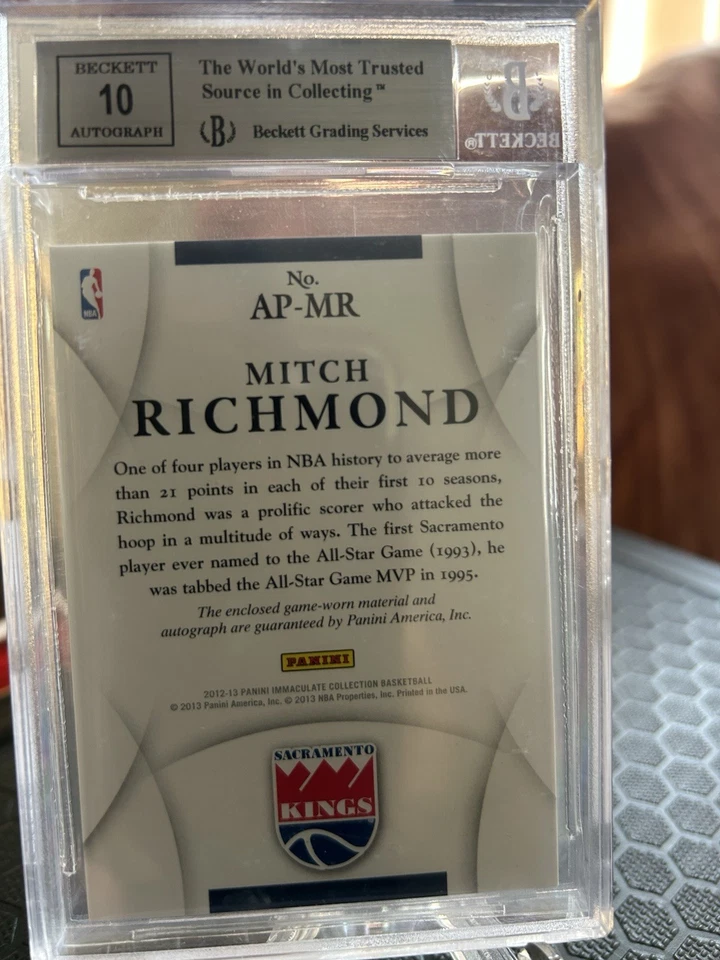Parche Mitch Richmond Immaculate Game Worn Auto BGS 9 Auto 10/100 Foto 3 de 3