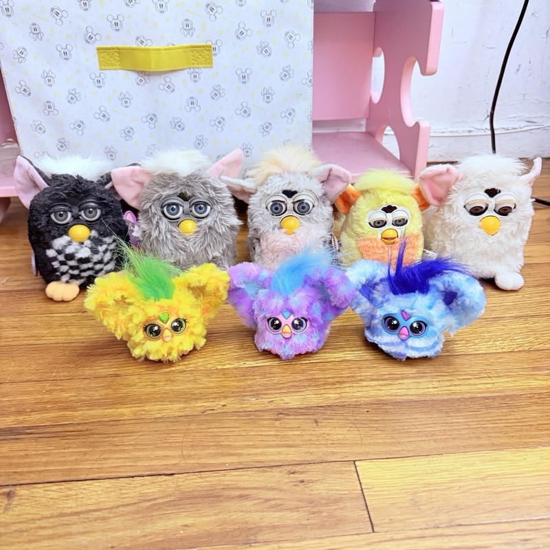 Furby Lot of 8 Furby & Furby Baby Electronic Plush Toys,  1998