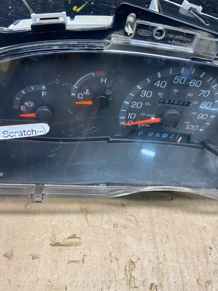 2001 - 2002 Ford Econoline E250 E350 Van Speedometer Instrument Cluster t1767 DG - Image 4 of 4