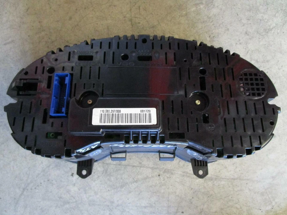 Cuadro de instrumentos A3 8P 3.2 V6 8P0920930M FIS velocímetro gasolina Foto 2 de 4