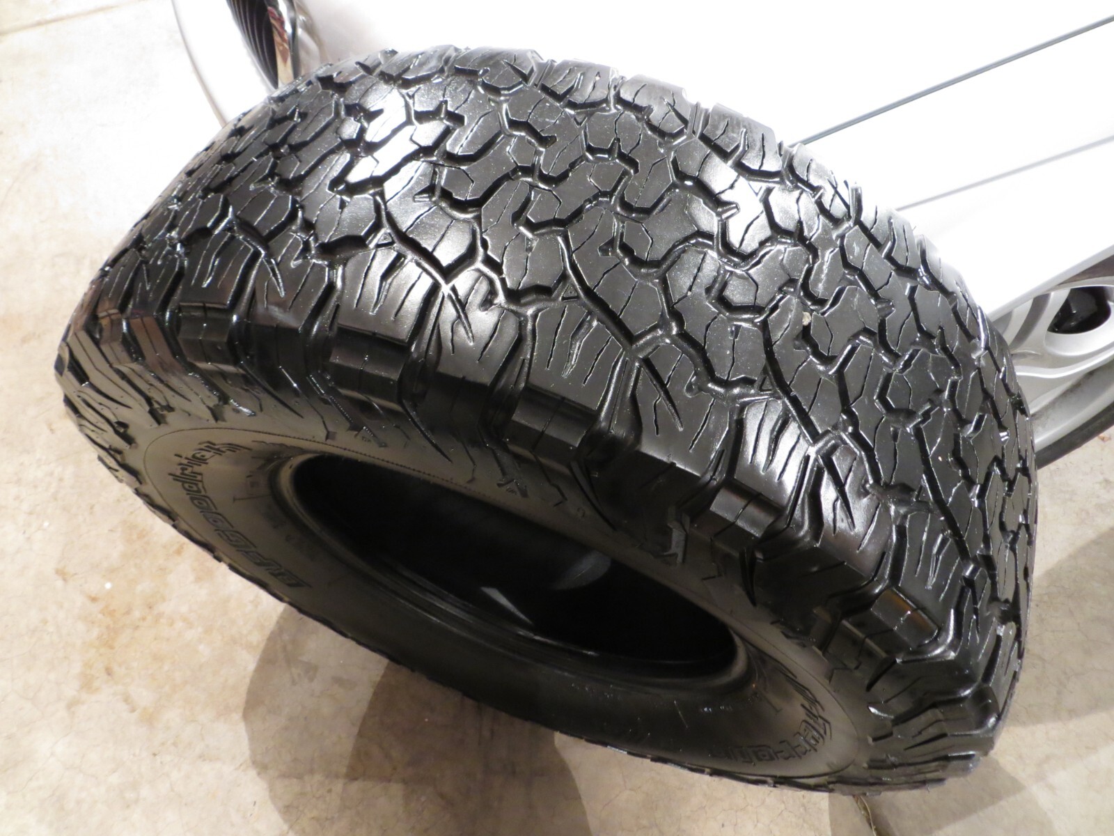 1 ONE BFGOODRICH BFG ALL TERRAIN T/A KO2 LT315/70R17 LOAD E 121S 315 70