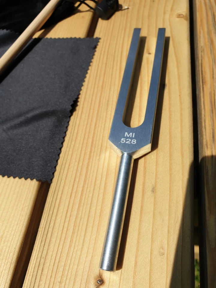 AURA SOUNDS Quality Alloy Tuning Fork 528 Hz DNA Repair Solfeggio Heart Chakra Sound Healing