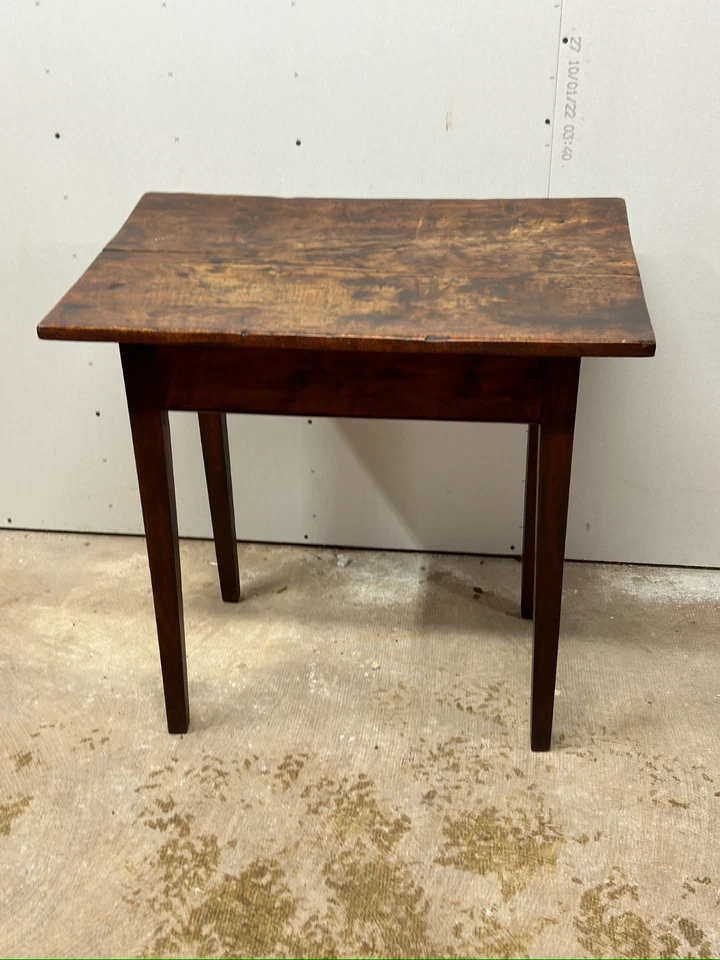 antiguo 1800 cereza blanco hepple patas cónicas mesa de trabajo soporte pegado noche de campo Foto 4 de 4