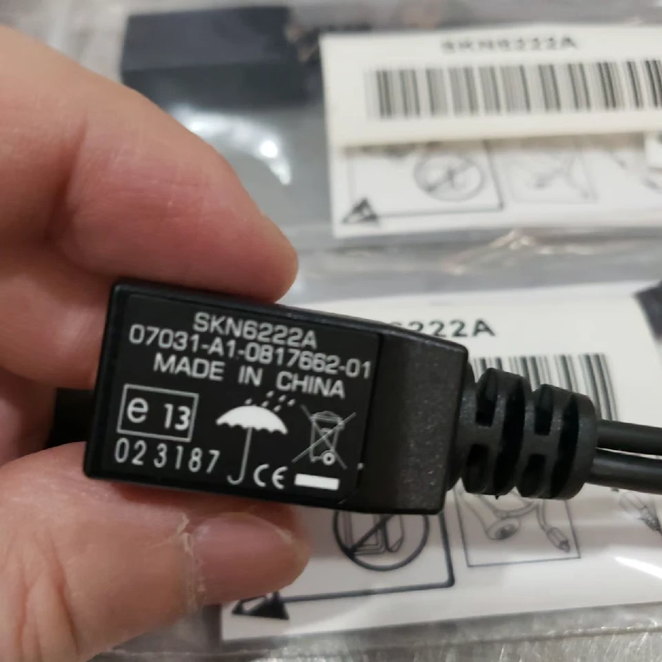 Adaptador 3 SKN6222 Motorola Y mini cabo divisor USB para SLVR L7 L7c L6 L2 V235 - Imagem 2 de 4