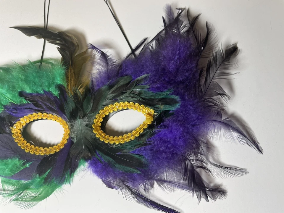 Mardi Gras Feather Mask Masquerade Costume Party Accessory - Image 3 of 4